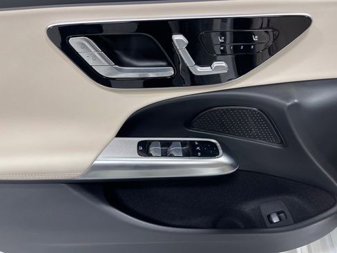 Used 2026 Mercedes-Benz E 350 4MATIC Sedan image 18