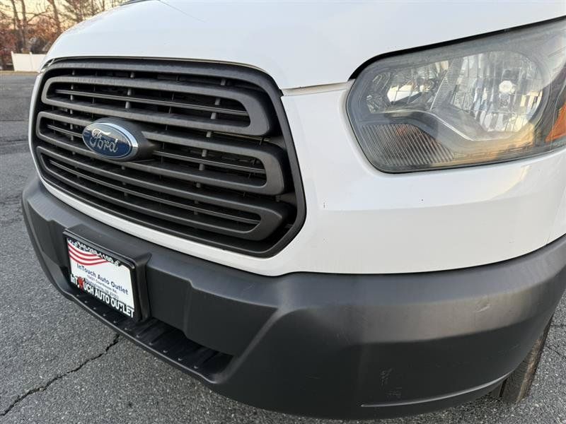 Used 2016 Ford Transit 250 130 Low Roof RWD image 9