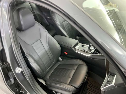 Used 2021 BMW 330i xDrive 330i xDrive w/ Convenience Package image 26