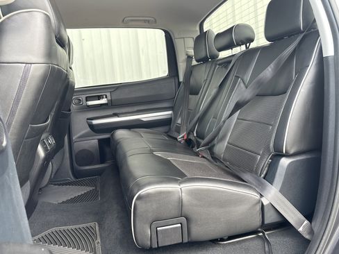 Used 2016 Toyota Tundra SR5 image 21