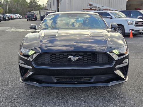 Certified 2022 Ford Mustang Coupe image 3