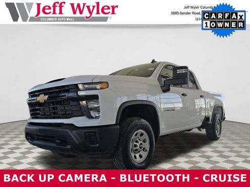 Used 2024 Chevrolet Silverado 3500 W/T image 1
