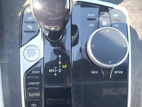 Used 2022 BMW X5 xDrive40i w/ Climate Comfort Package image 13