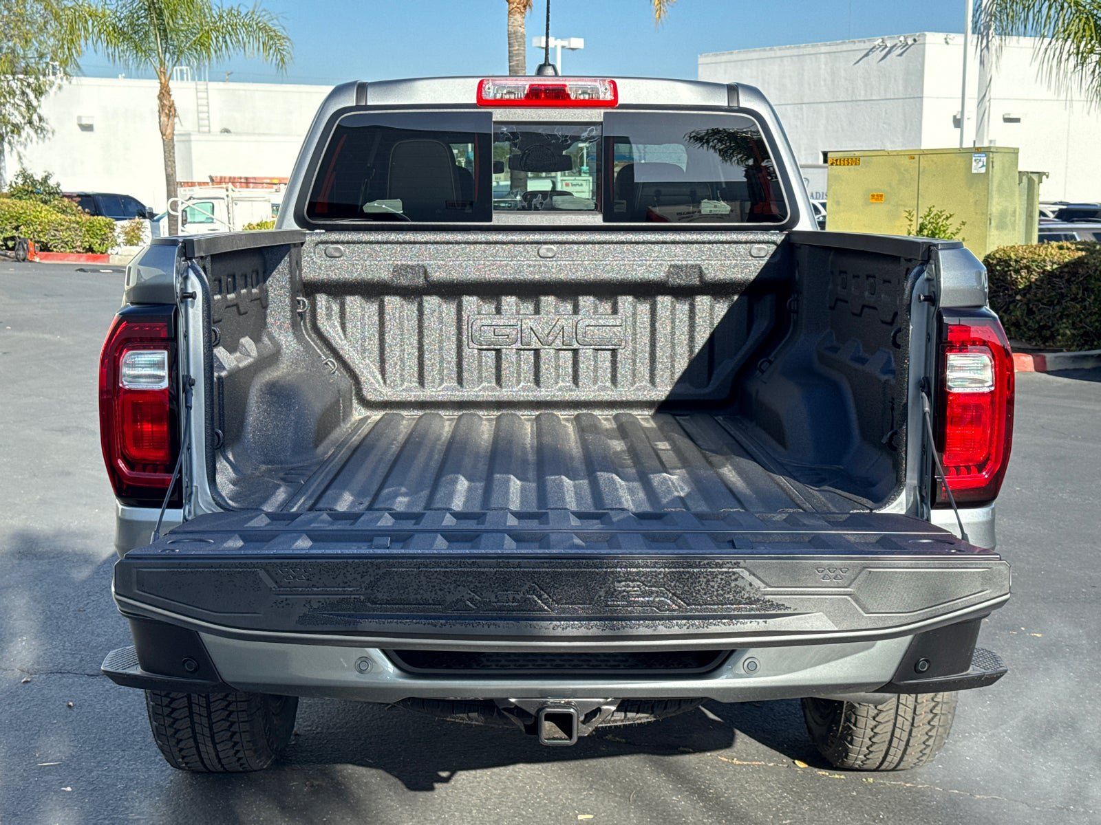 Used 2026 GMC Canyon Denali AWD/4WD image 9