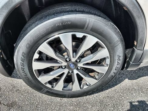 Used 2016 Subaru Outback 2.5i Limited AWD/4WD image 21