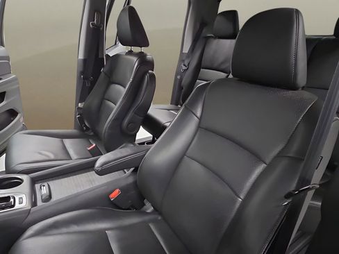 Used 2017 Honda Ridgeline RTL-T image 13