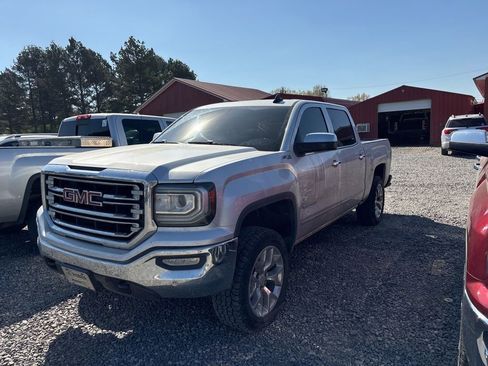 Used 2017 GMC Sierra 1500 SLT w/ SLT Premium Package AWD/4WD image 11