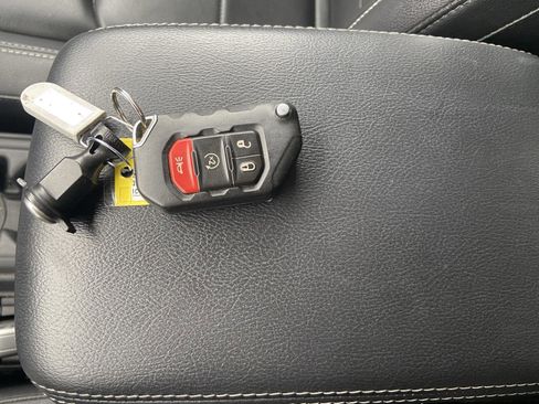 Used 2021 Jeep Wrangler Unlimited Sahara image 22