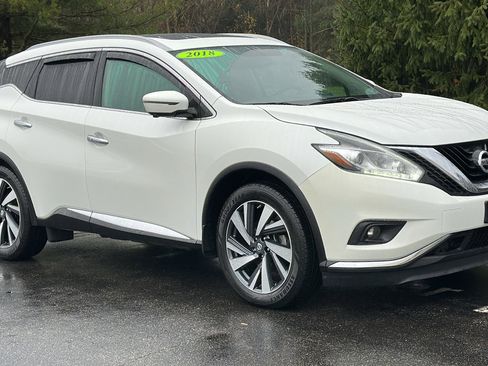 Used 2018 Nissan Murano Platinum image 2
