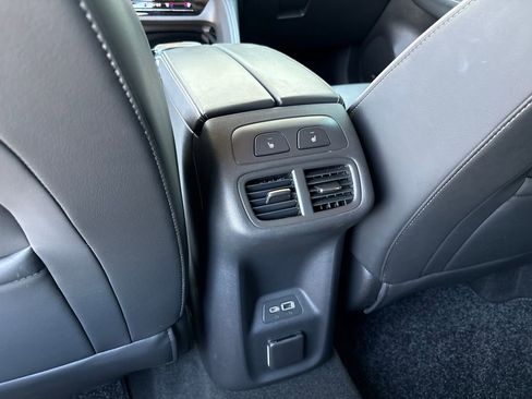 Certified 2023 Buick Envision Avenir image 33