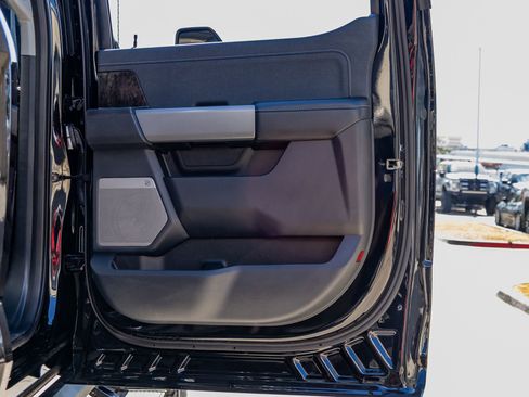 Used 2024 Ford F250 Lariat w/ Lariat Ultimate Package image 39