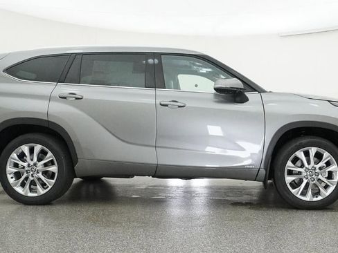 New 2026 Toyota Highlander Limited AWD/4WD image 27