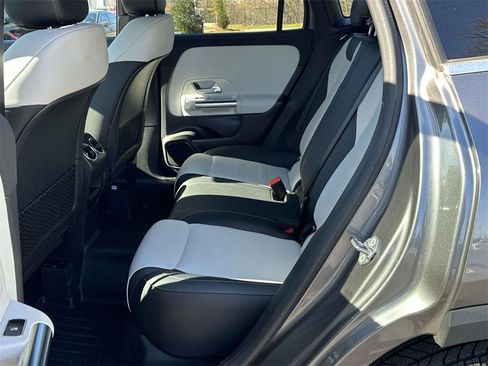Used 2021 Mercedes-Benz GLA 250 GLA 250 image 10