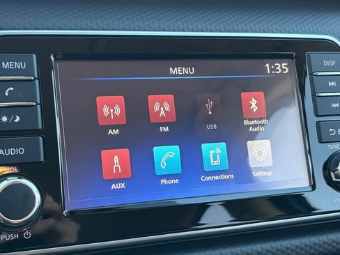 Used 2025 Nissan Kicks Play S image 19