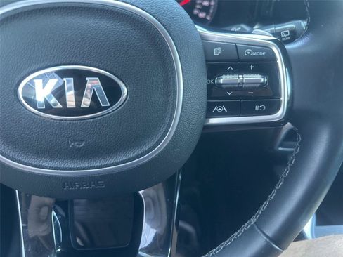Used 2021 Kia Sorento S FWD image 25