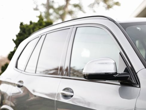 New 2026 BMW X5 xDrive40i w/ M Sport Package image 3