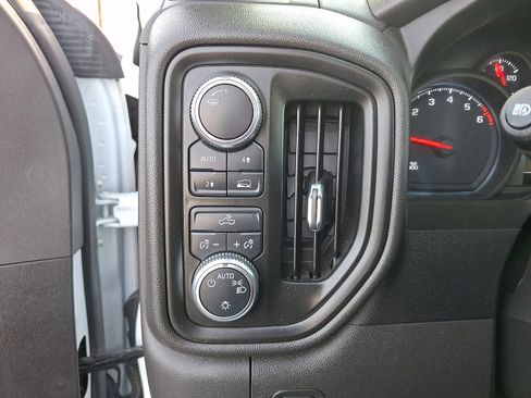 Certified 2023 GMC Sierra 1500 Pro w/ Pro Value Package image 25