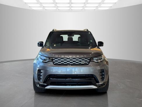 New 2026 Land Rover Discovery Limited Edition AWD/4WD image 2