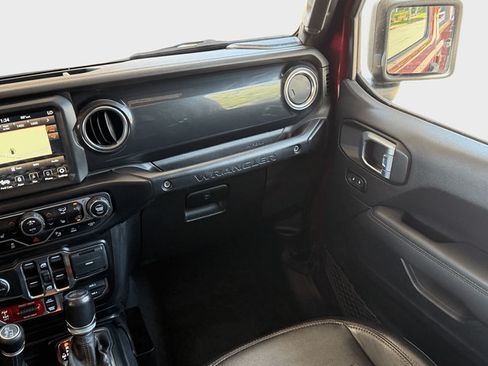 Used 2021 Jeep Wrangler Unlimited Rubicon w/ Trailer Tow Package AWD/4WD image 15