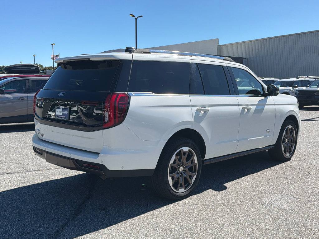 Used 2025 Ford Expedition King Ranch AWD/4WD image 7