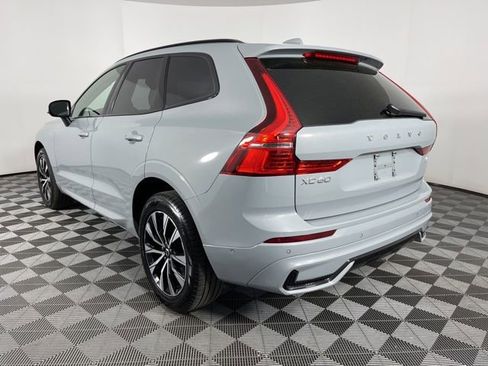 Used 2025 Volvo XC60 B5 Plus image 7
