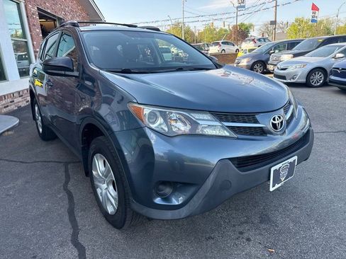 Used 2014 Toyota RAV4 LE image 3