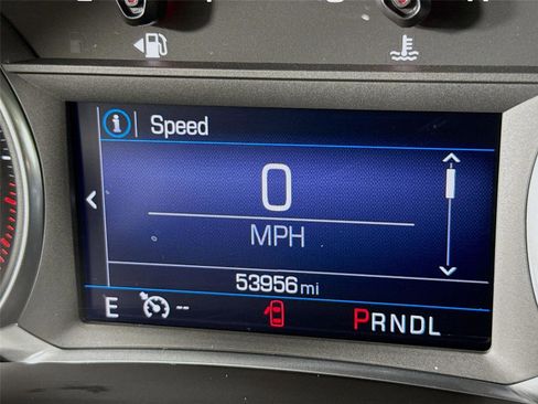 Used 2022 Chevrolet Blazer LT image 2