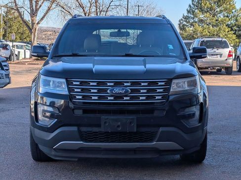 Used 2016 Ford Explorer XLT w/ Equipment Group 202A image 2