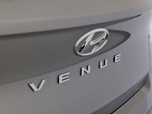 New 2026 Hyundai Venue SEL FWD image 21