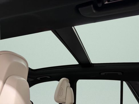 Used 2026 Mercedes-Benz GLC 300 4MATIC image 15