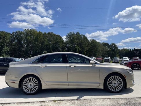 Used 2017 Lincoln MKZ Reserve w/ Climate Package AWD/4WD image 5