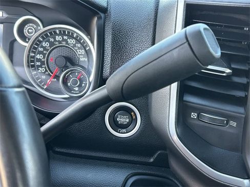 Used 2024 RAM 3500 Big Horn image 28