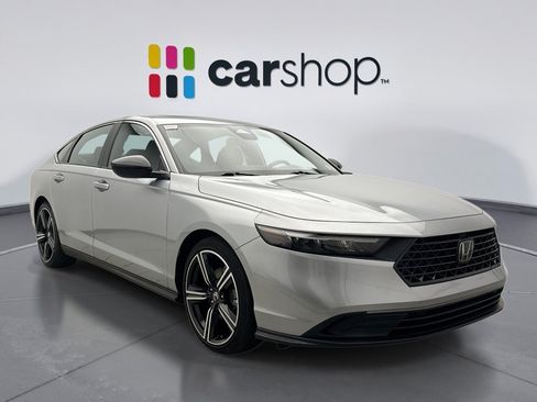 Used 2025 Honda Accord Sport image 7
