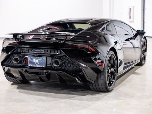 Used 2024 Lamborghini Huracan Tecnica RWD image 9