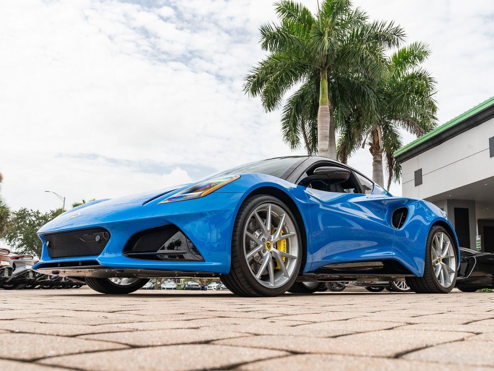 Used 2025 Lotus Emira RWD image 10
