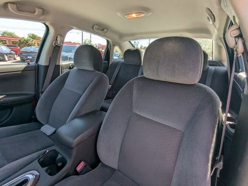 Used 2016 Chevrolet Impala LT FWD image 22