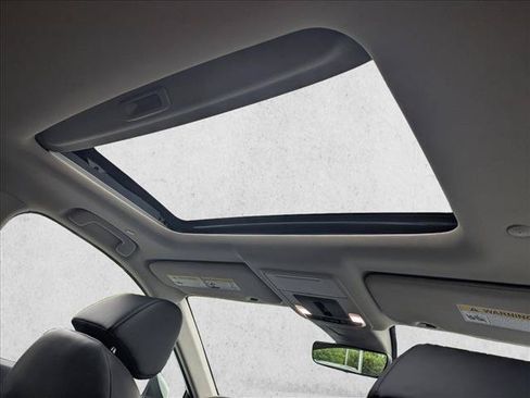 Used 2024 Honda CR-V EX-L image 18