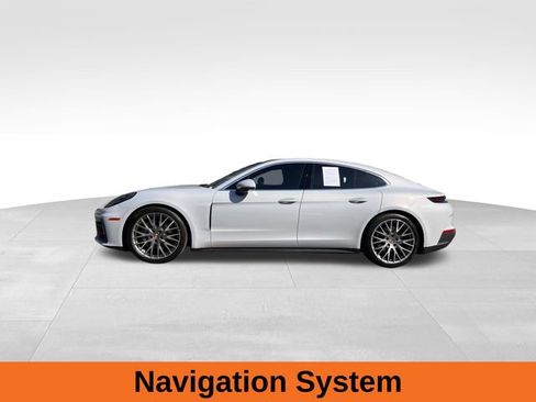 Used 2025 Porsche Panamera w/ Premium Package image 2