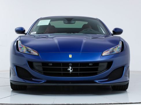 Certified 2019 Ferrari Portofino image 14