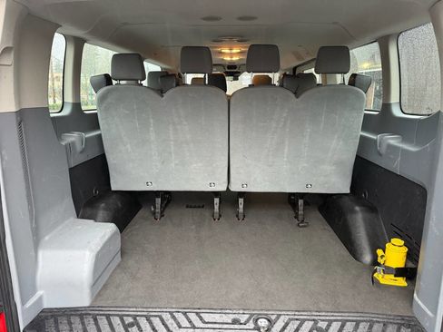 Used 2018 Ford Transit 350 XLT image 14