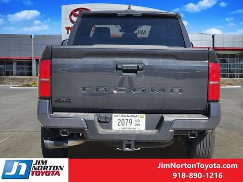 Used 2025 Toyota Tacoma SR5 image 7