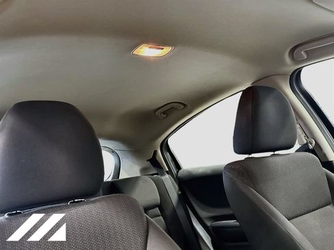 Used 2016 Honda HR-V LX image 27