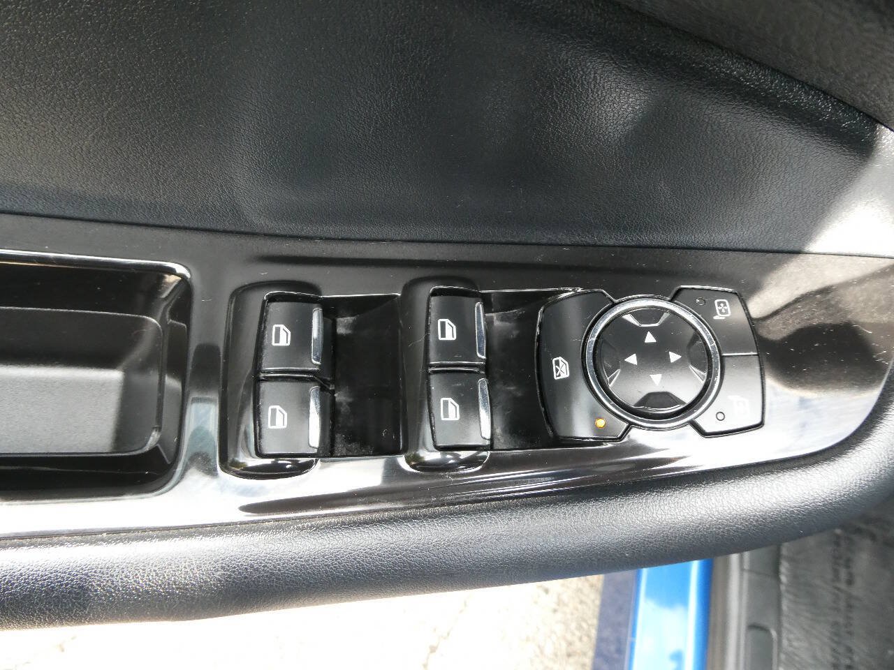 Used 2020 Ford Edge SEL w/ Convenience Package AWD/4WD image 23