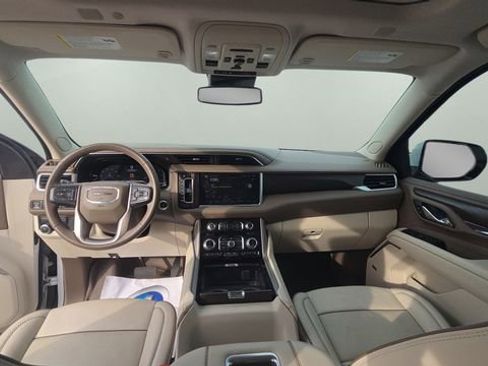 Used 2024 GMC Yukon XL Denali image 19