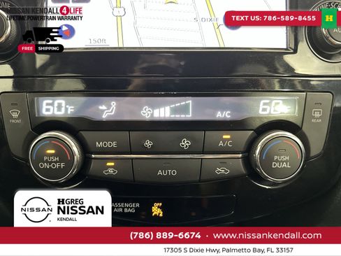 Used 2016 Nissan Rogue SL image 23