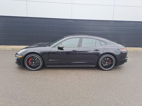 Certified 2023 Porsche Panamera GTS image 2