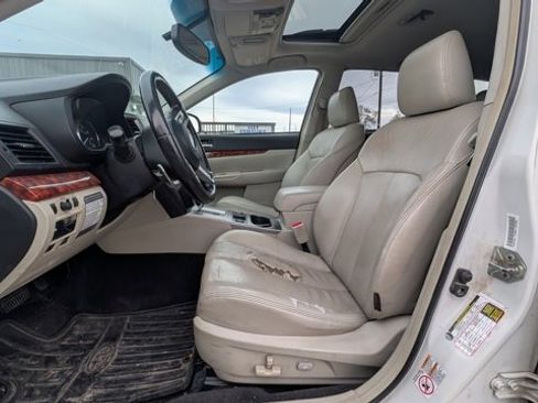 Used 2011 Subaru Outback 3.6R Limited w/ PWR Moonroof Pkg image 3