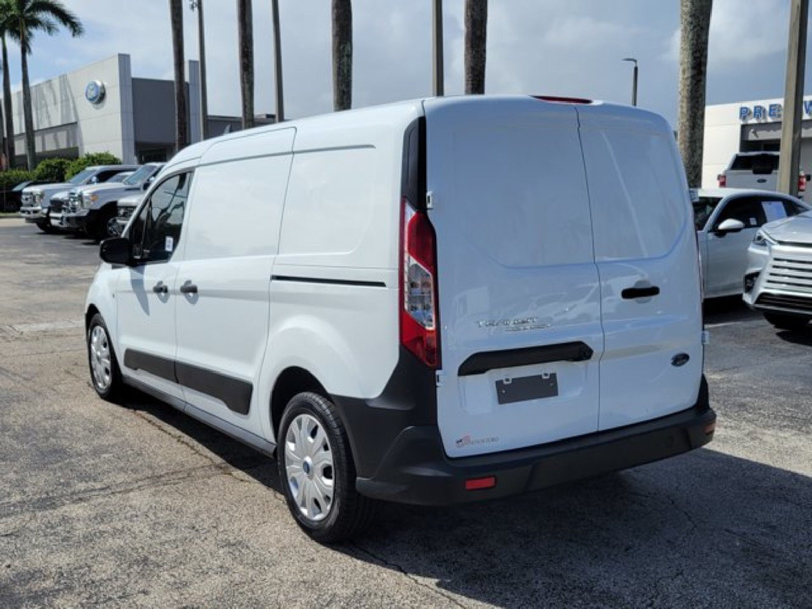 Used 2022 Ford Transit Connect XL FWD image 5