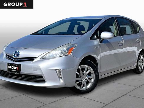 Used 2012 Toyota Prius V Two image 1