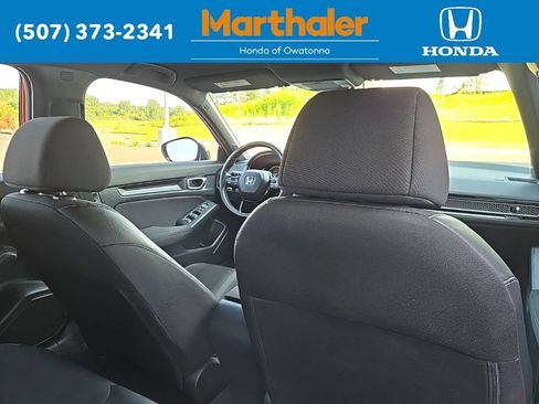 Used 2025 Honda Civic Sport image 18